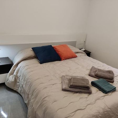 Апартаменты Sorriso Flat N.9 - Entire Unit Сент-Полс-Бей Экстерьер фото