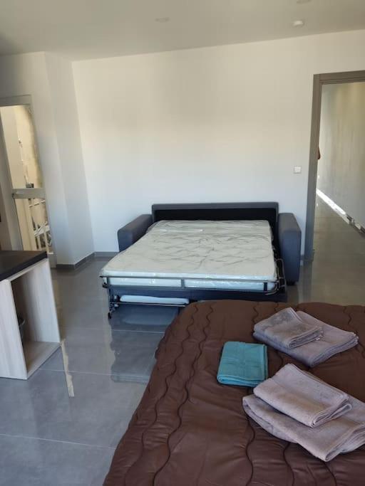 Апартаменты Sorriso Flat N.9 - Entire Unit Сент-Полс-Бей Экстерьер фото